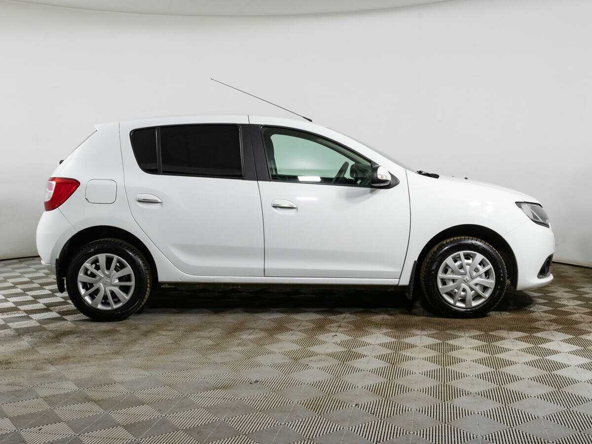 Купить Renault Sandero, 2017, 82 900 км, фото №4