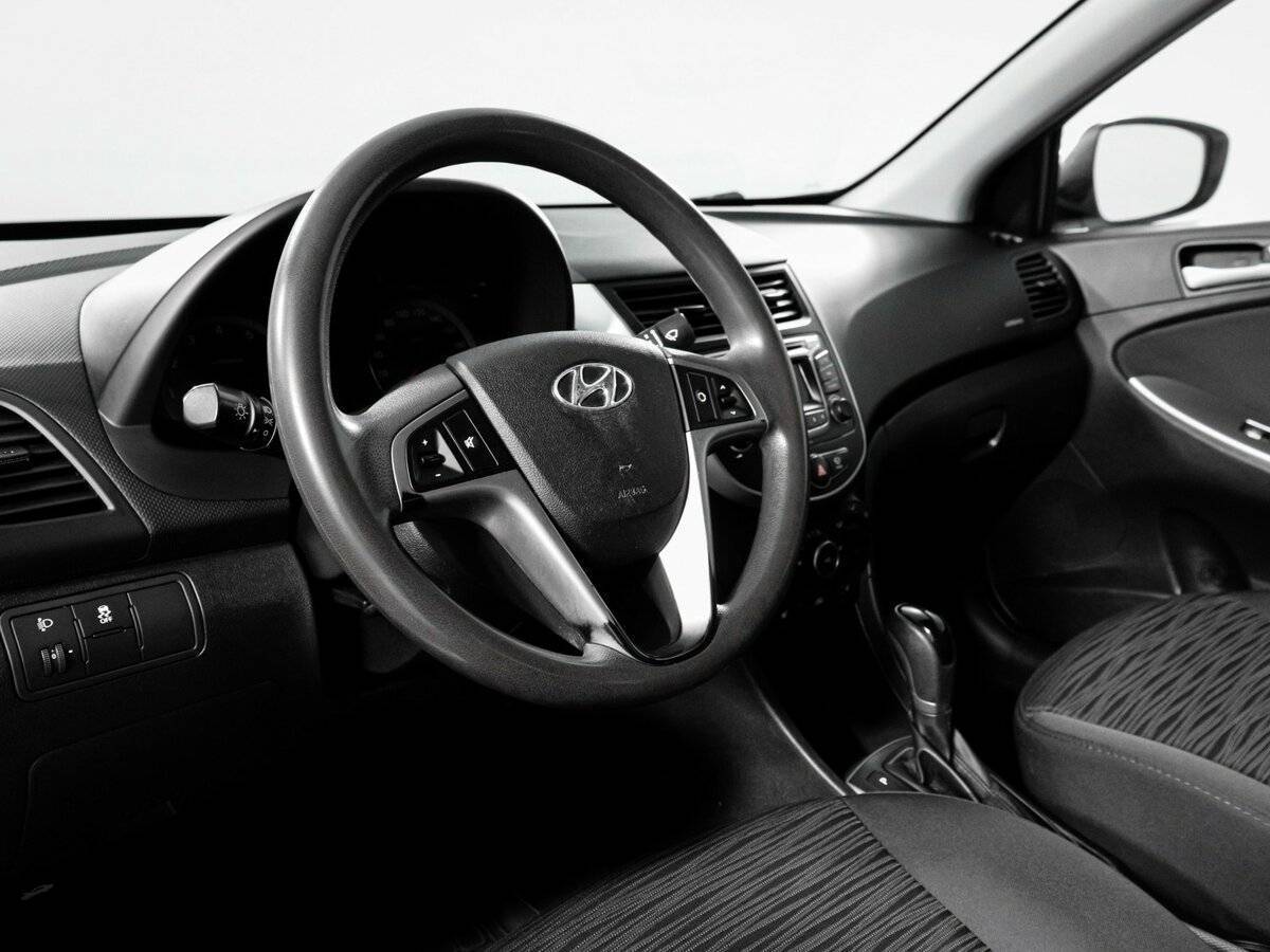Купить Hyundai Solaris, 2016, 236 209 км, фото №14