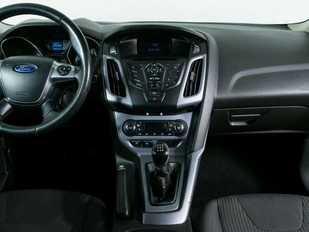 Купить Ford Focus, 2013, 300 800 км, фото №9