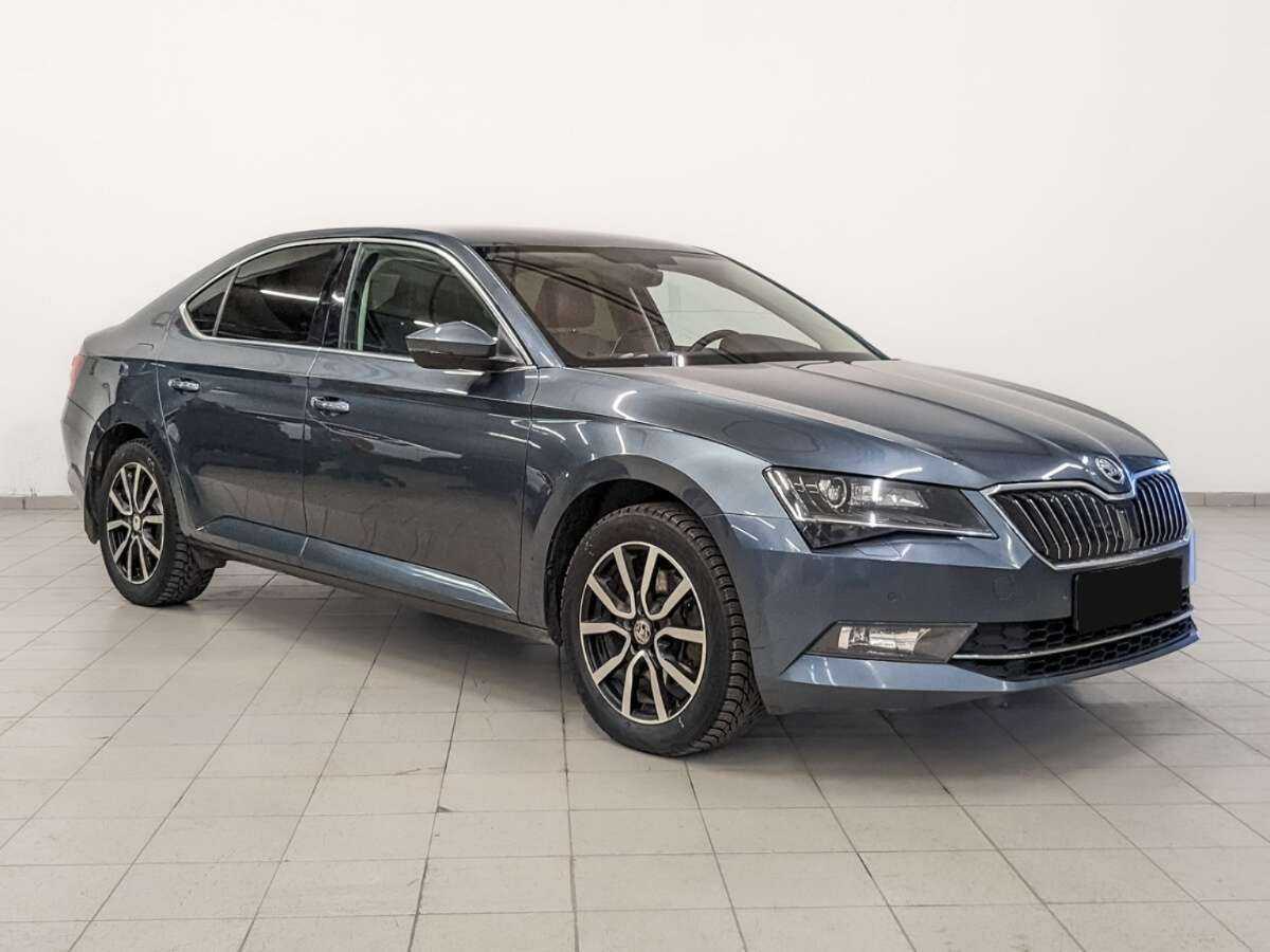 Купить Skoda Superb, 2017, 118 105 км, фото №3