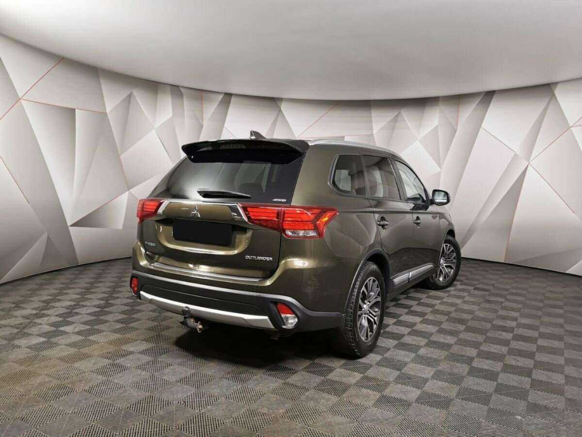 Купить Mitsubishi Outlander, 2018, 174 047 км, фото №2