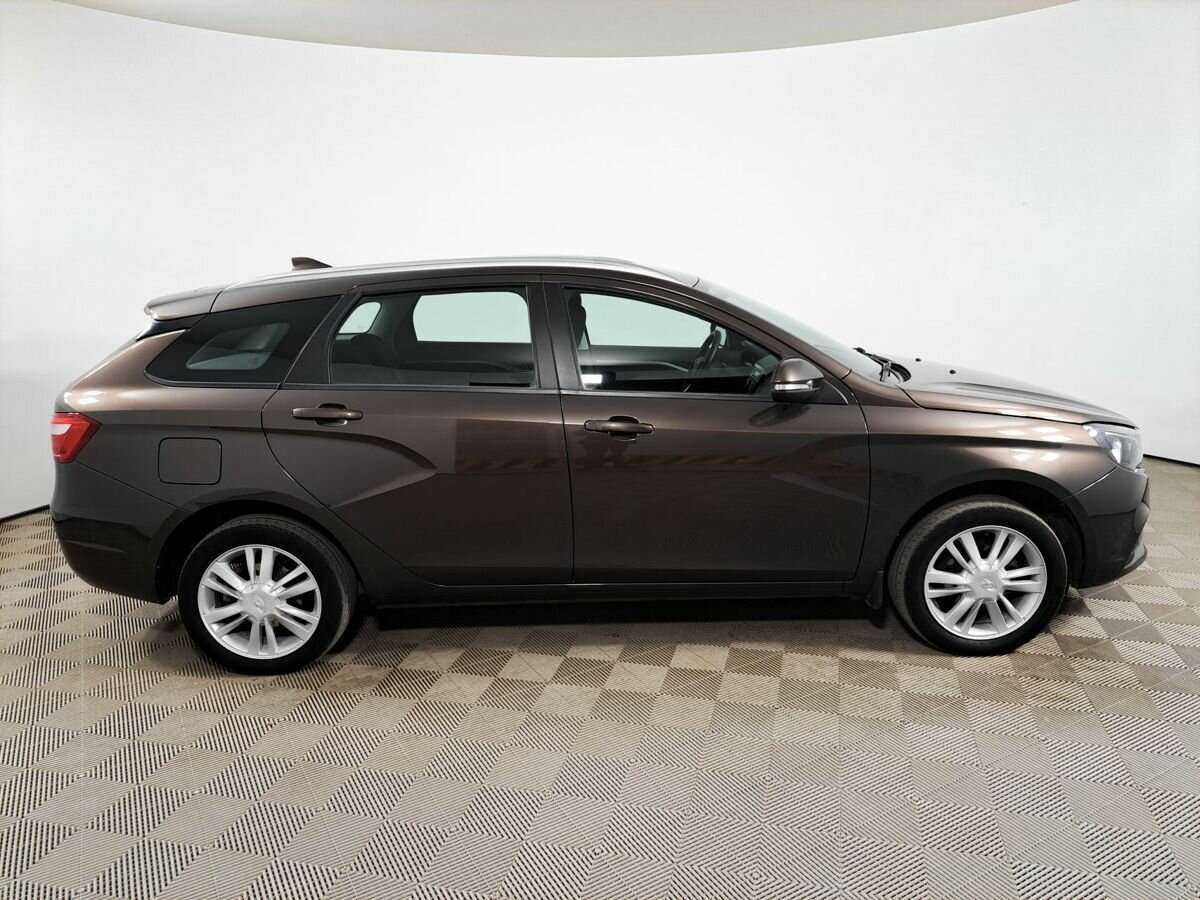 Купить Lada (ВАЗ) Vesta SW, 2019, 90 654 км, фото №4