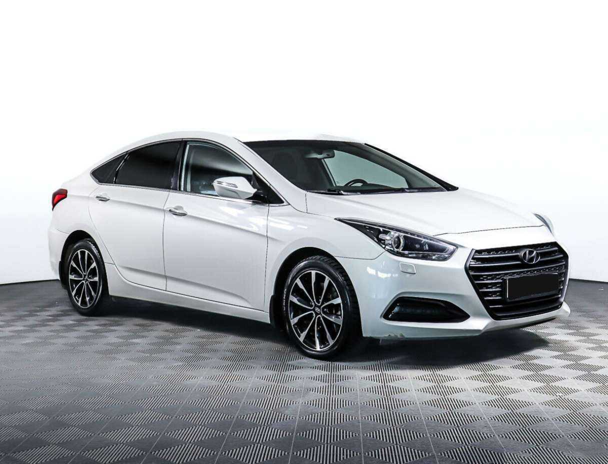 Купить Hyundai i40, 2015, 126 400 км, фото №3