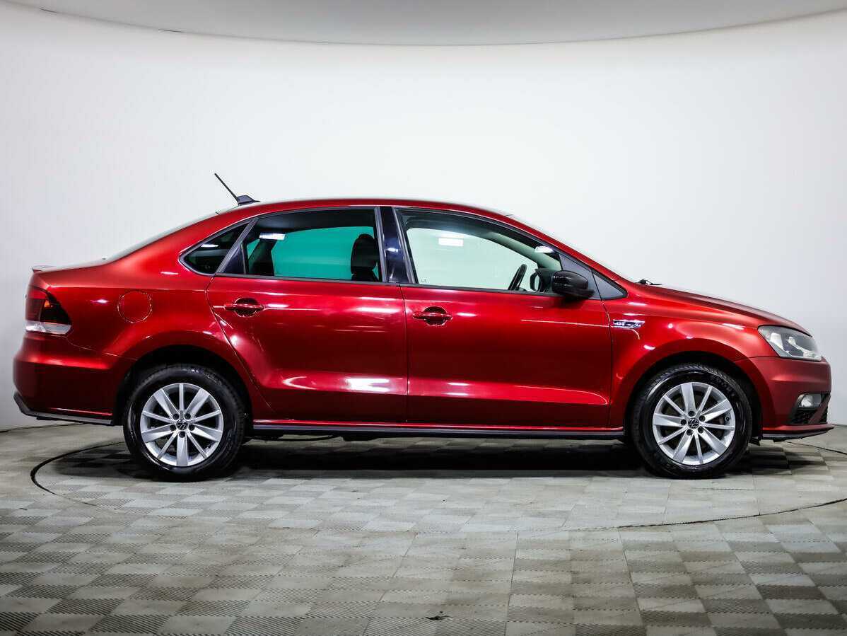 Купить Volkswagen Polo, 2017, 113 989 км, фото №3