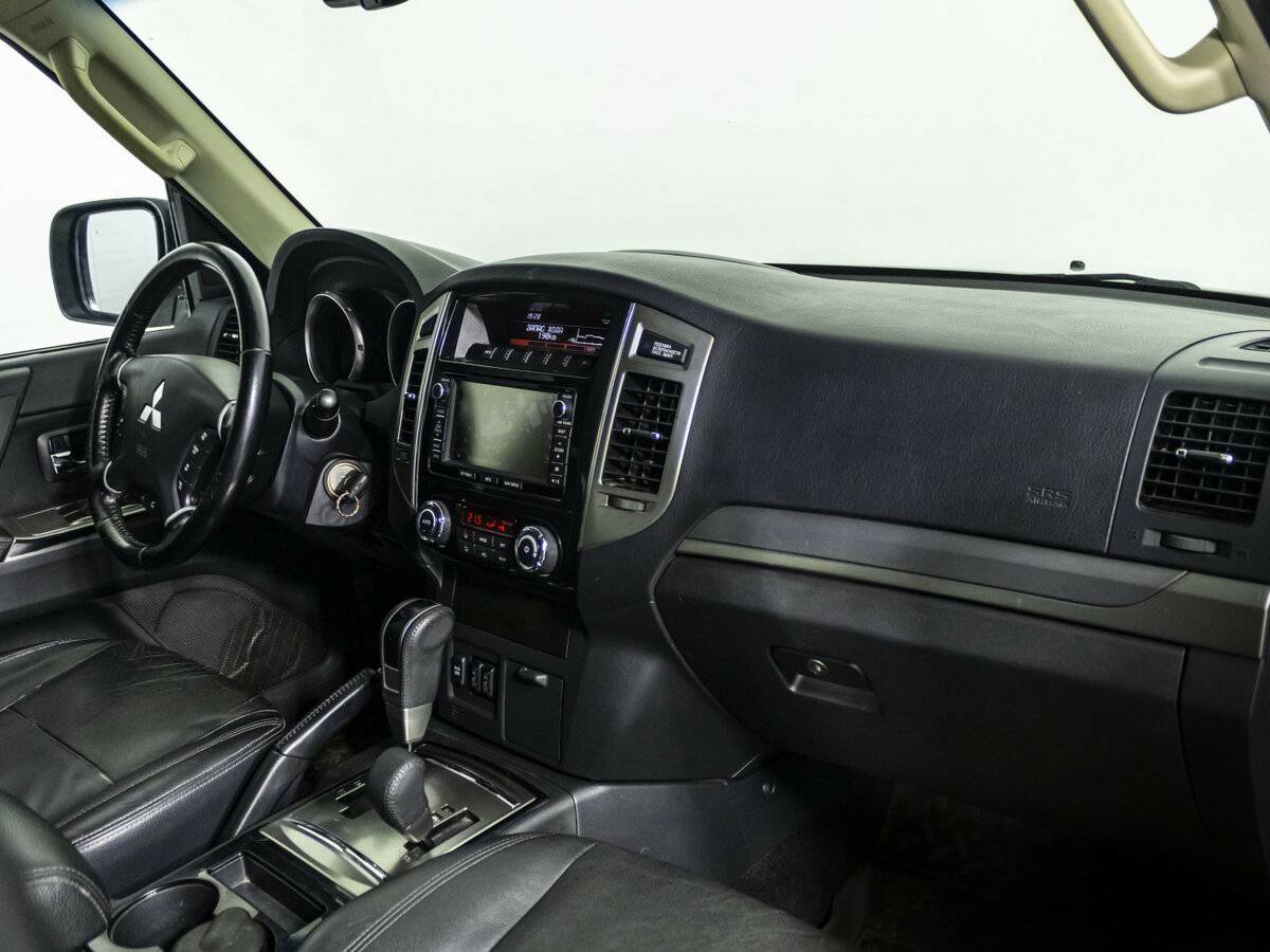 Купить Mitsubishi Pajero IV Рестайлинг 2, 2014, 78 956 км, фото №7