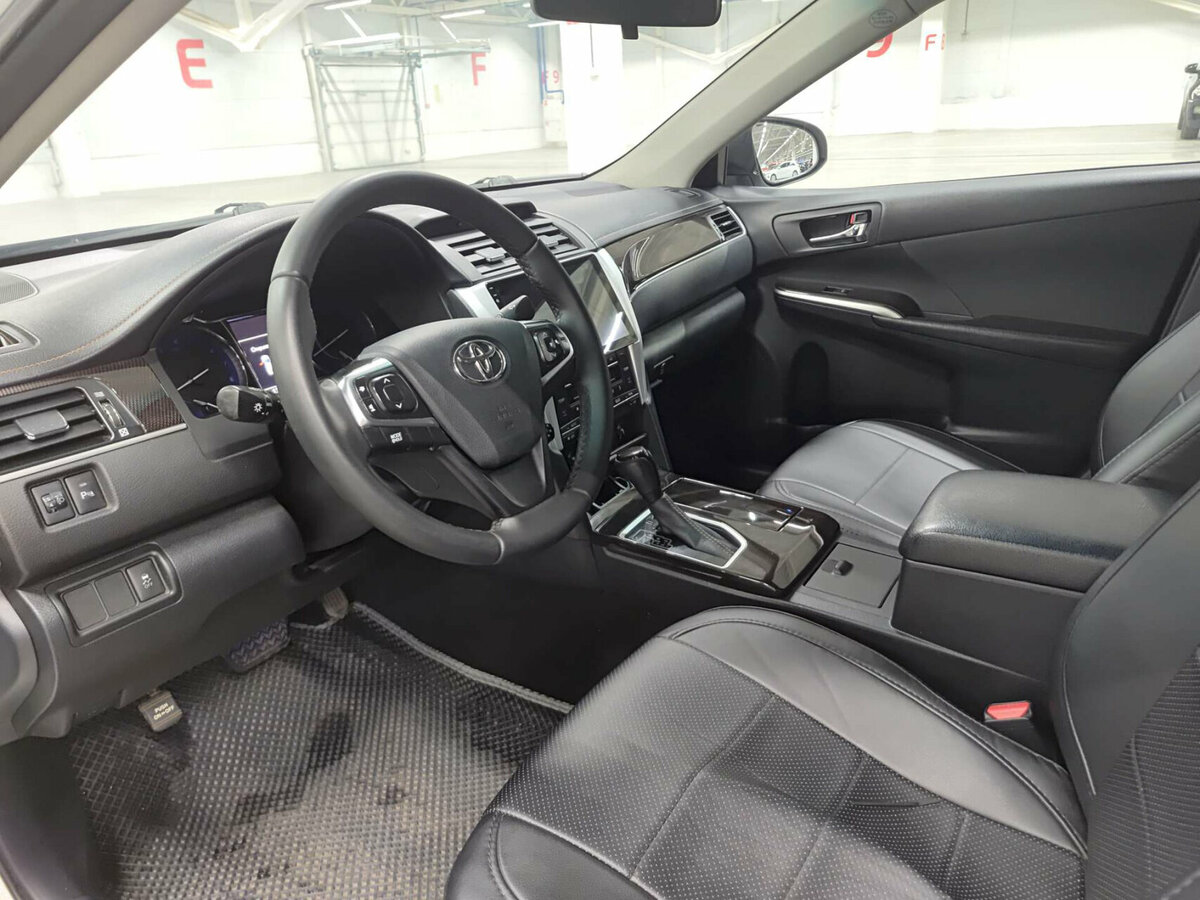 Купить Toyota Camry VII (XV50) Рестайлинг 2, 2017, 137 498 км, фото №16