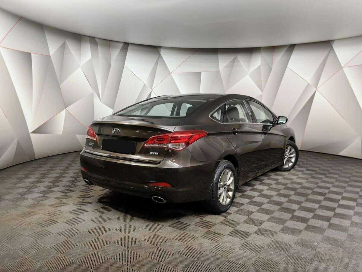 Купить Hyundai i40, 2016, 100 282 км, фото №2