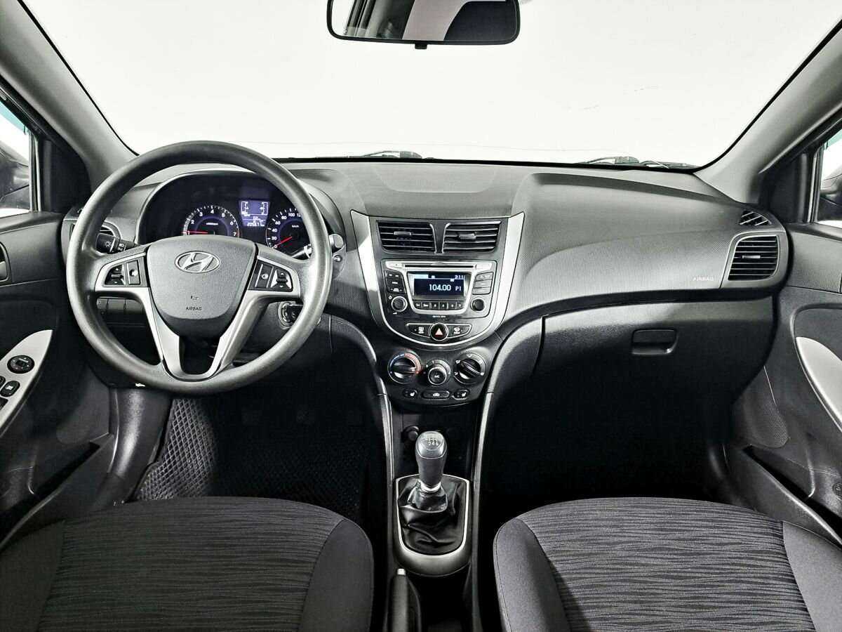 Купить Hyundai Solaris, 2015, 205 000 км, фото №11