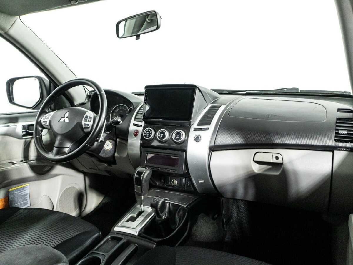 Купить Mitsubishi Pajero Sport, 2013, 215 151 км, фото №9