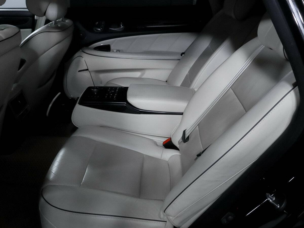 Купить Hyundai Equus II Рестайлинг, 2013, 137 887 км, фото №10