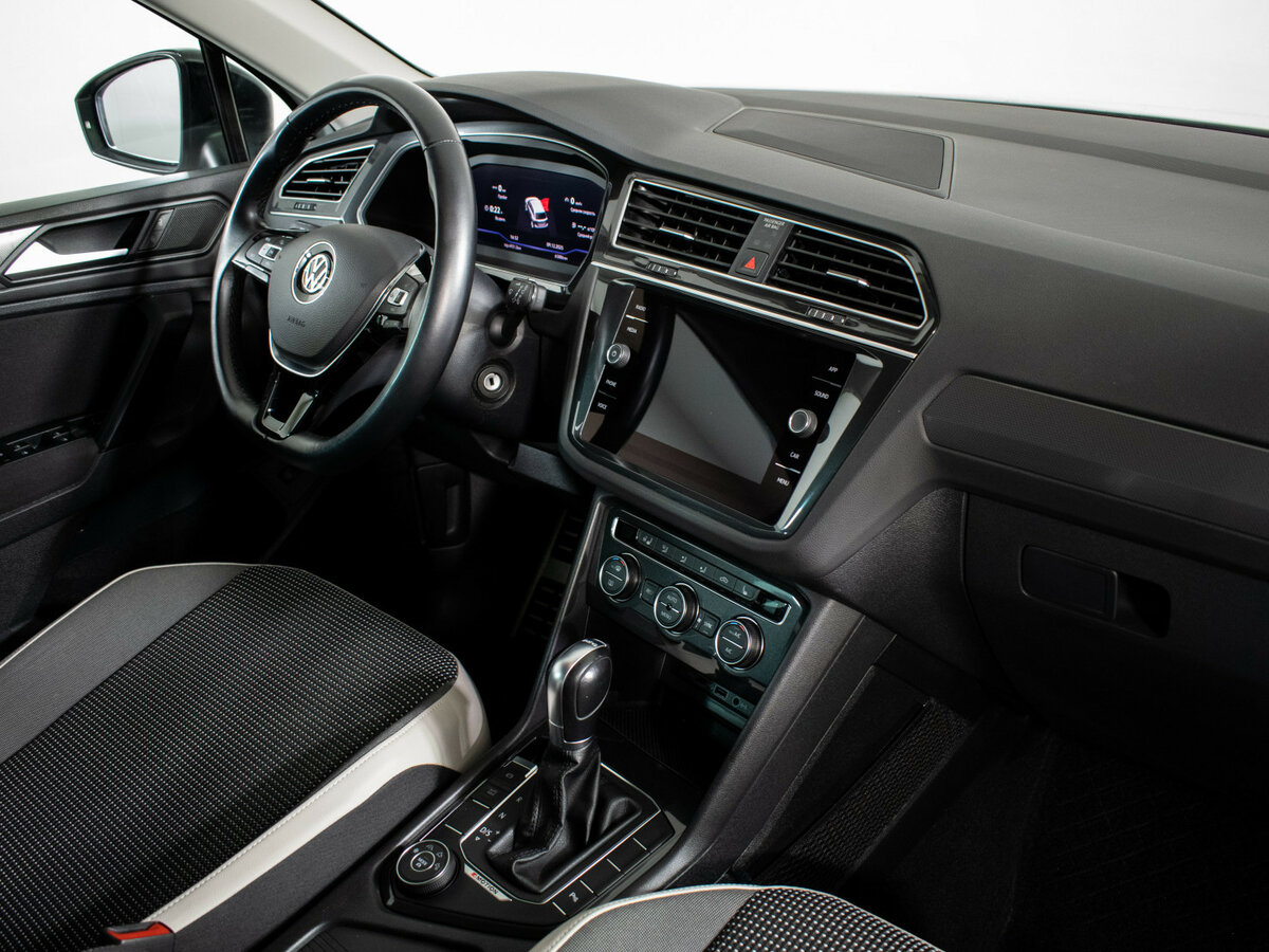 Купить Volkswagen Tiguan II, 2019, 65 770 км, фото №9