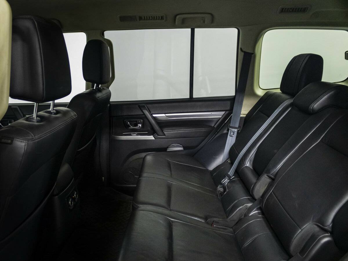 Купить Mitsubishi Pajero IV Рестайлинг 2, 2014, 78 956 км, фото №11