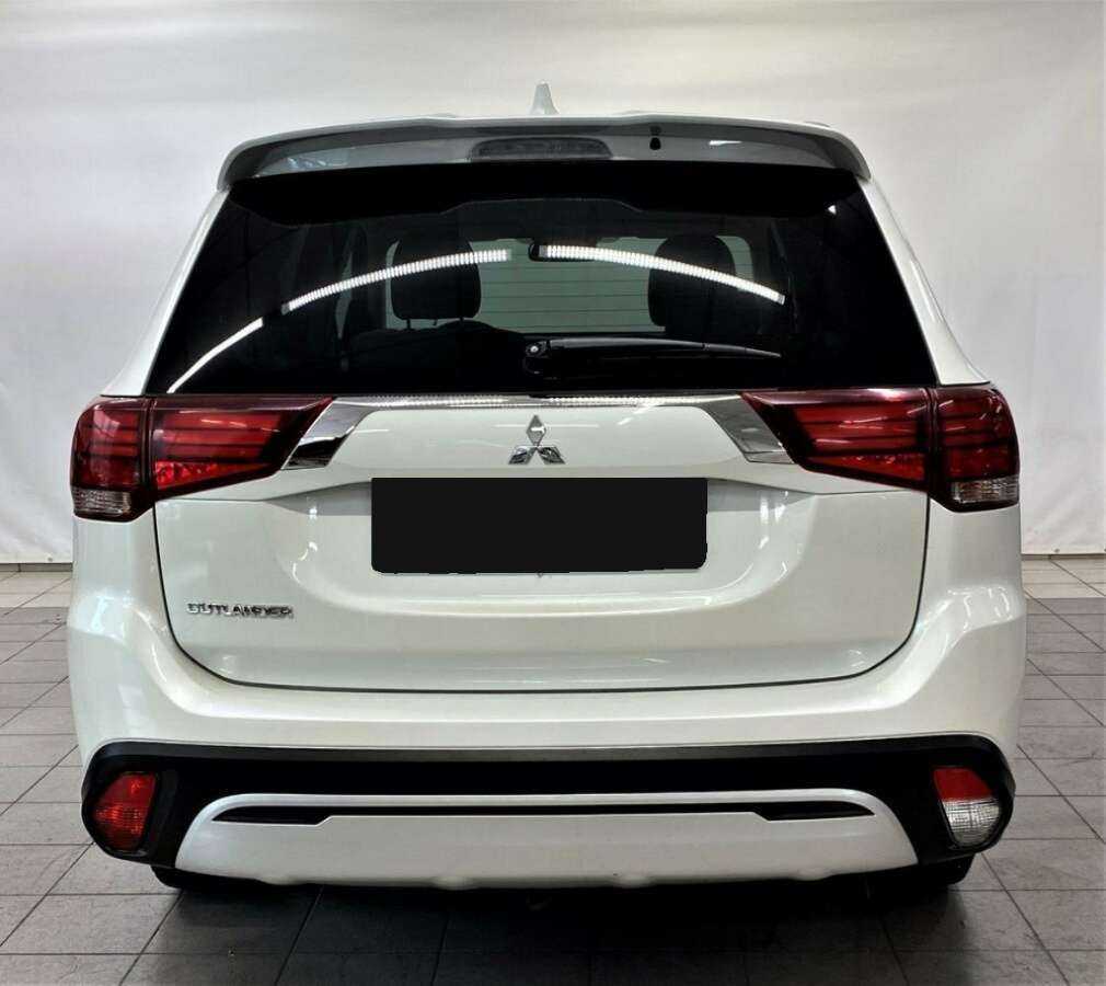 Купить Mitsubishi Outlander, 2021, 33 584 км, фото №3