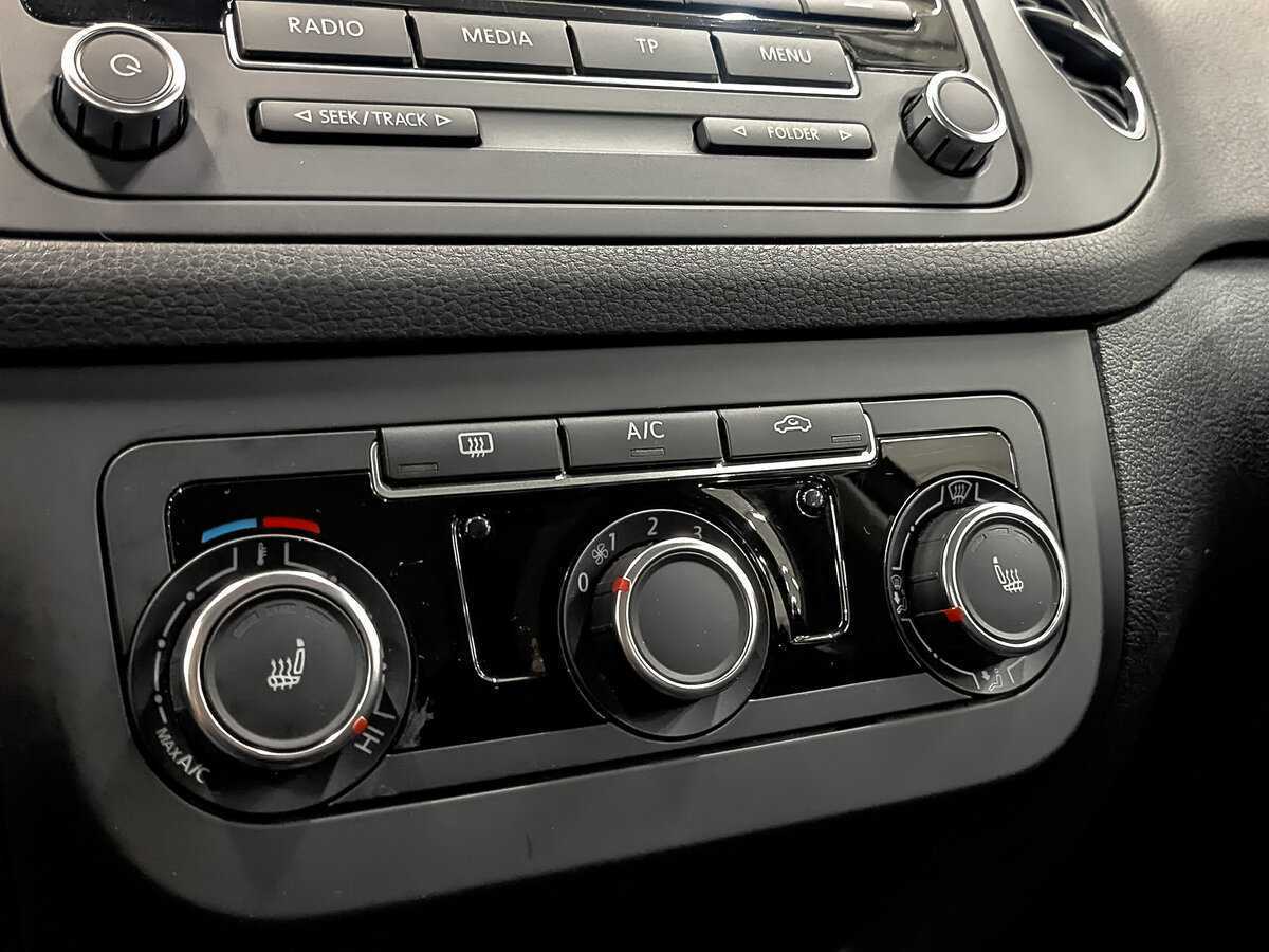 Купить Volkswagen Golf Plus, 2012, 36 733 км, фото №21