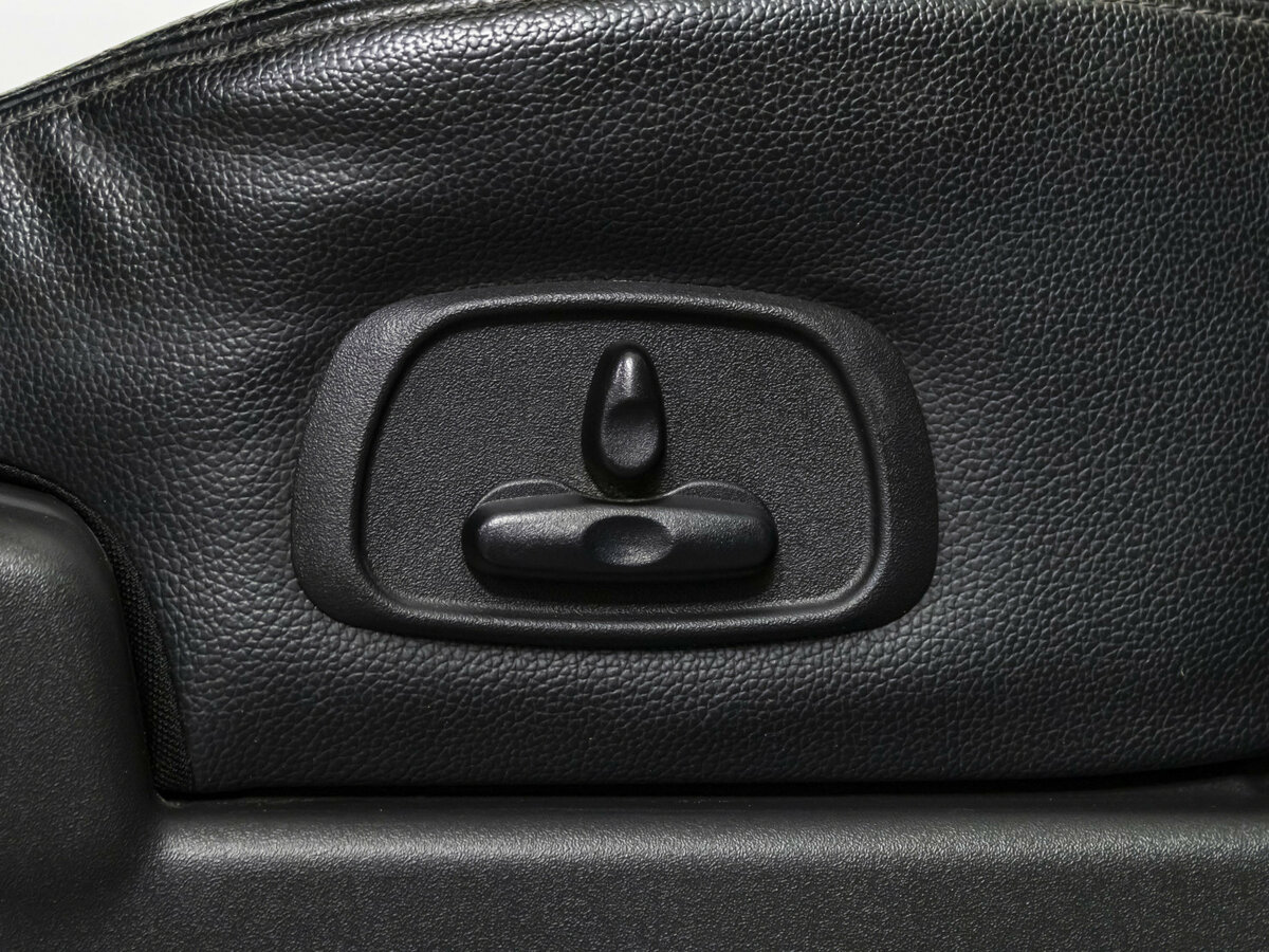 Купить Mitsubishi Pajero IV Рестайлинг 2, 2014, 78 956 км, фото №15