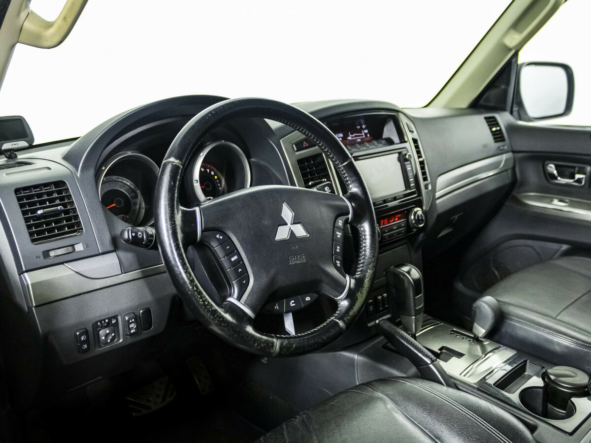 Купить Mitsubishi Pajero IV Рестайлинг 2, 2014, 78 956 км, фото №8