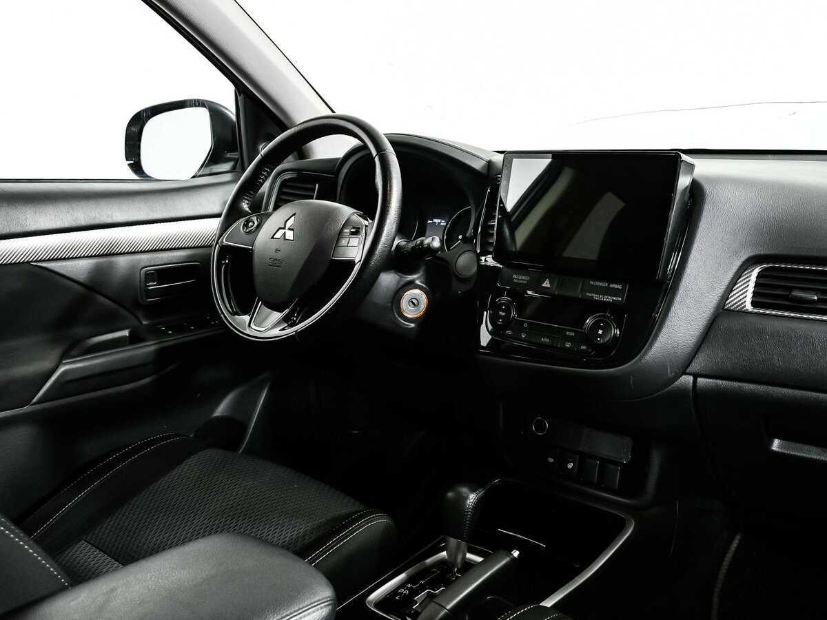 Купить Mitsubishi Outlander, 2018, 81 601 км, фото №9