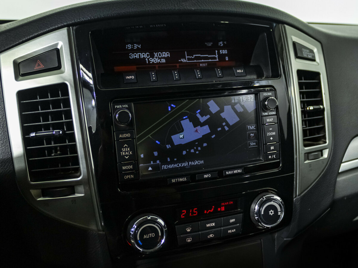 Купить Mitsubishi Pajero IV Рестайлинг 2, 2014, 78 956 км, фото №12