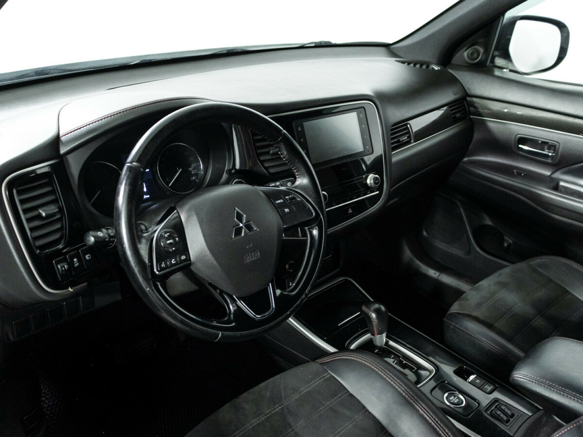 Купить Mitsubishi Outlander III Рестайлинг 3, 2021, 84 196 км, фото №11