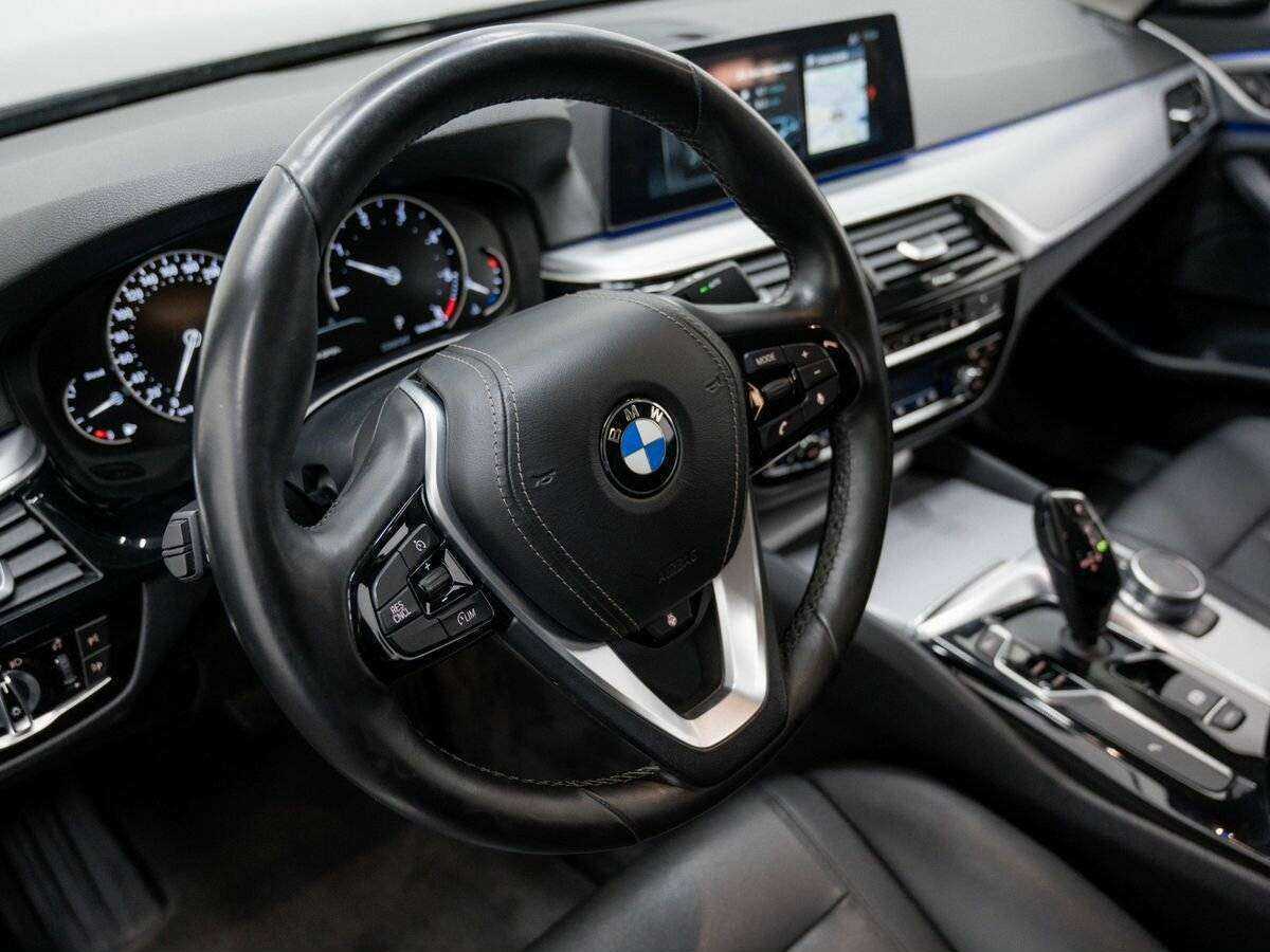 Купить BMW 5 серии 520d, 2017, 193 321 км, фото №20