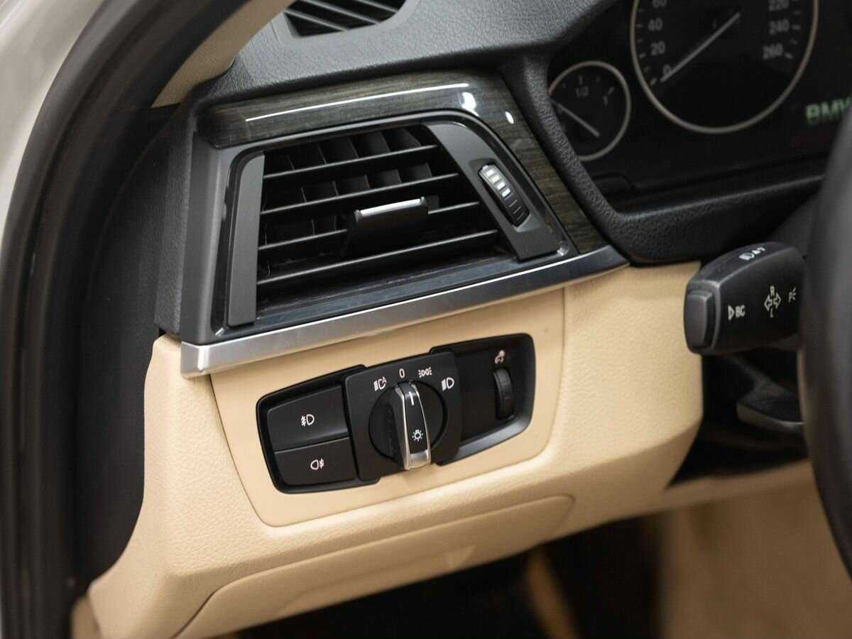 Купить BMW 3 серии 328i, 2012, 220 957 км, фото №20