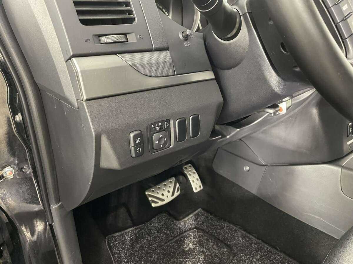 Купить Mitsubishi Pajero, 2012, 264 740 км, фото №9