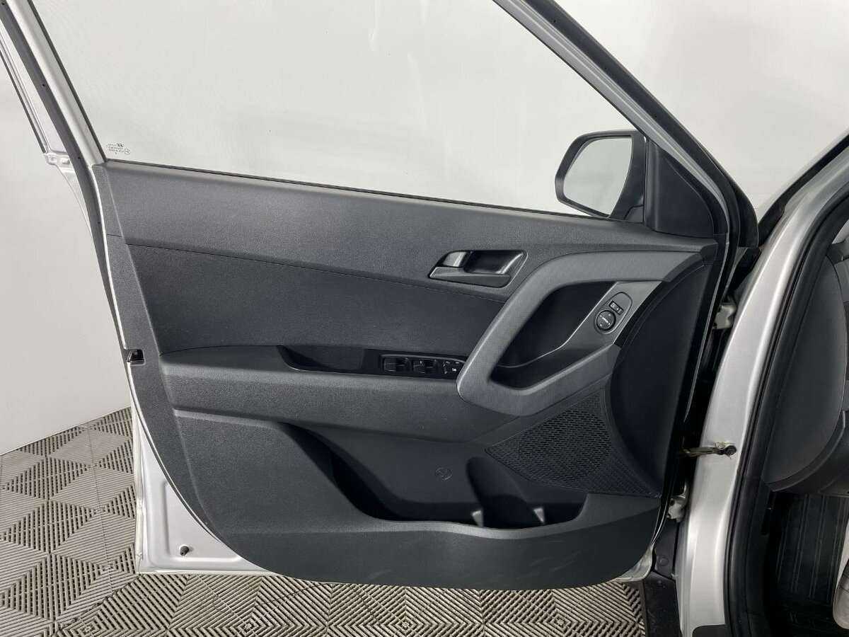 Купить Hyundai Creta, 2021, 120 000 км, фото №8