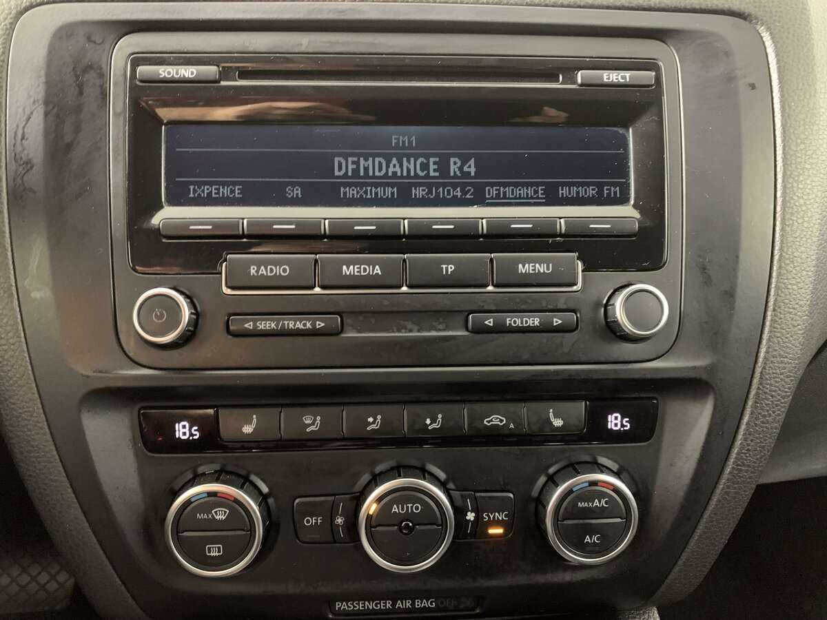 Купить Volkswagen Jetta, 2013, 222 783 км, фото №13