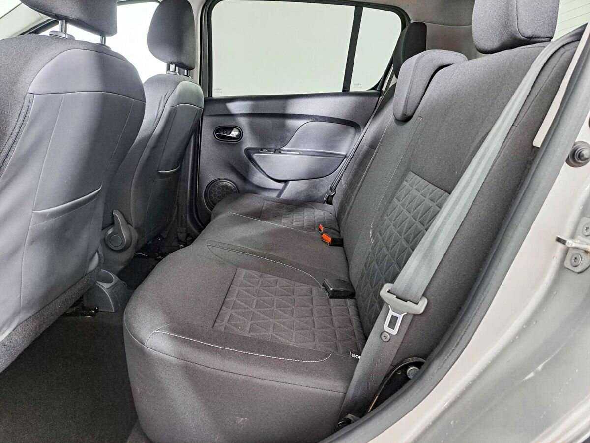 Купить Renault Sandero Stepway, 2017, 73 000 км, фото №10