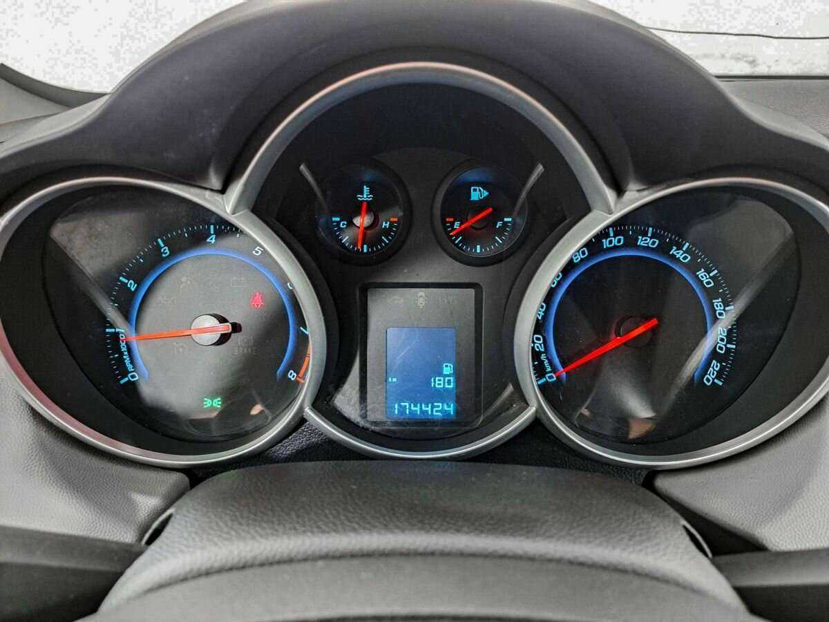Купить Chevrolet Cruze, 2013, 174 423 км, фото №13