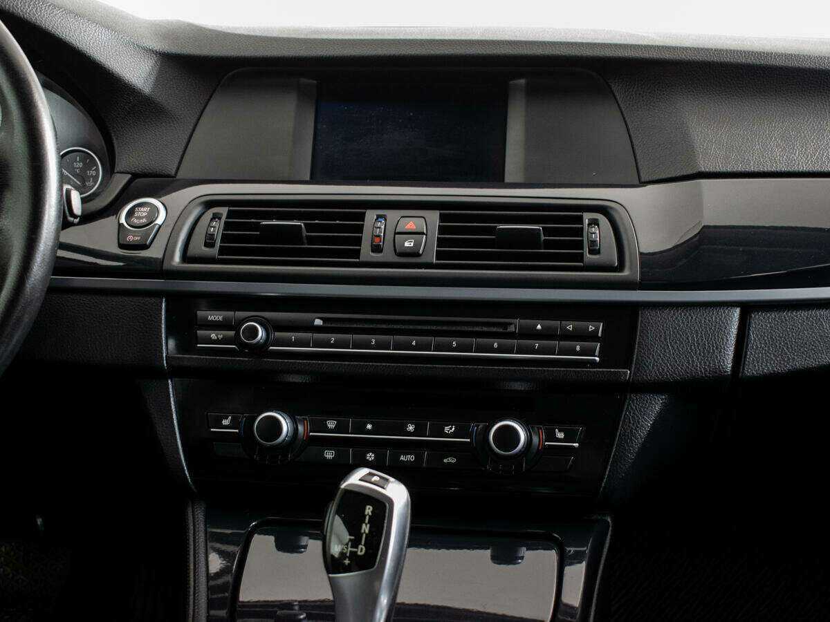 Купить BMW 5 серии 520i, 2012, 130 803 км, фото №11