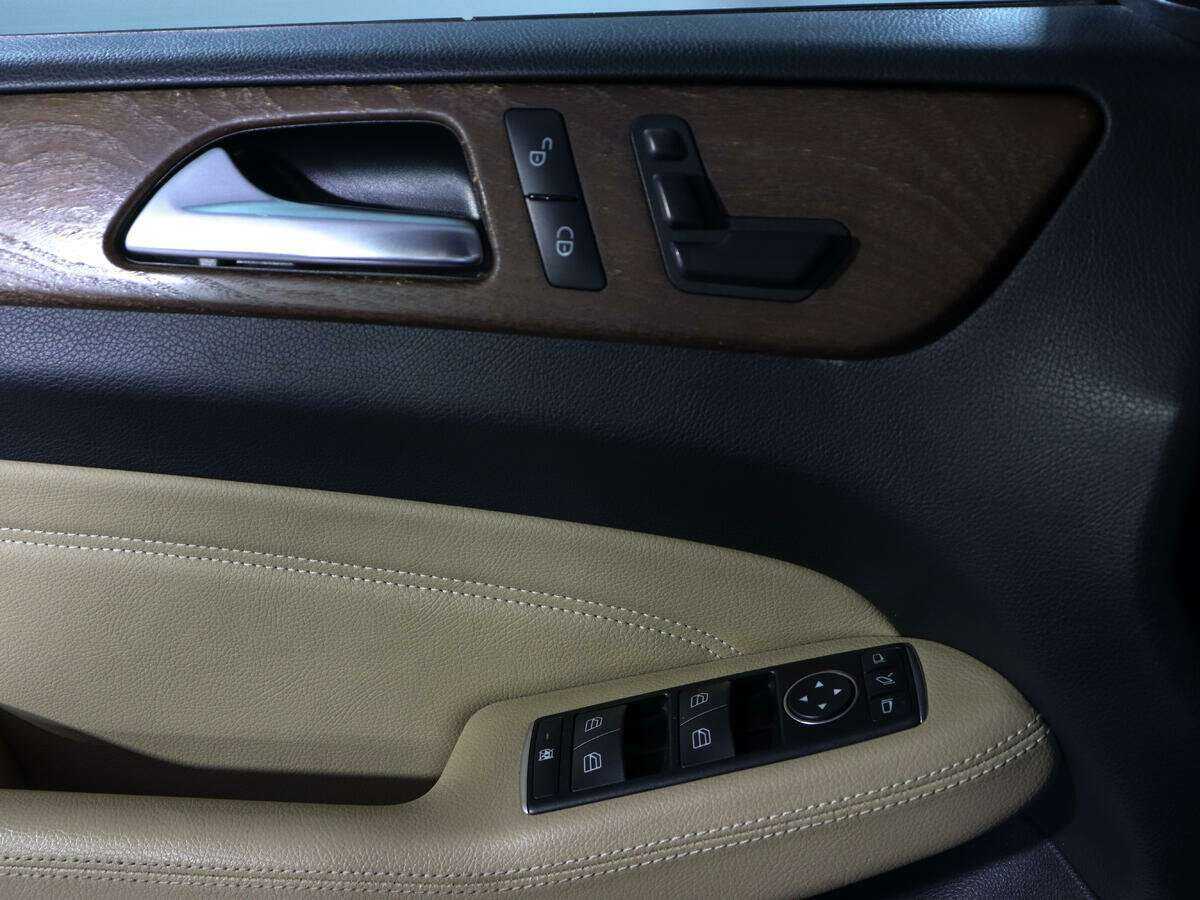 Купить Mercedes-Benz M-Класс 350, 2012, 163 228 км, фото №17