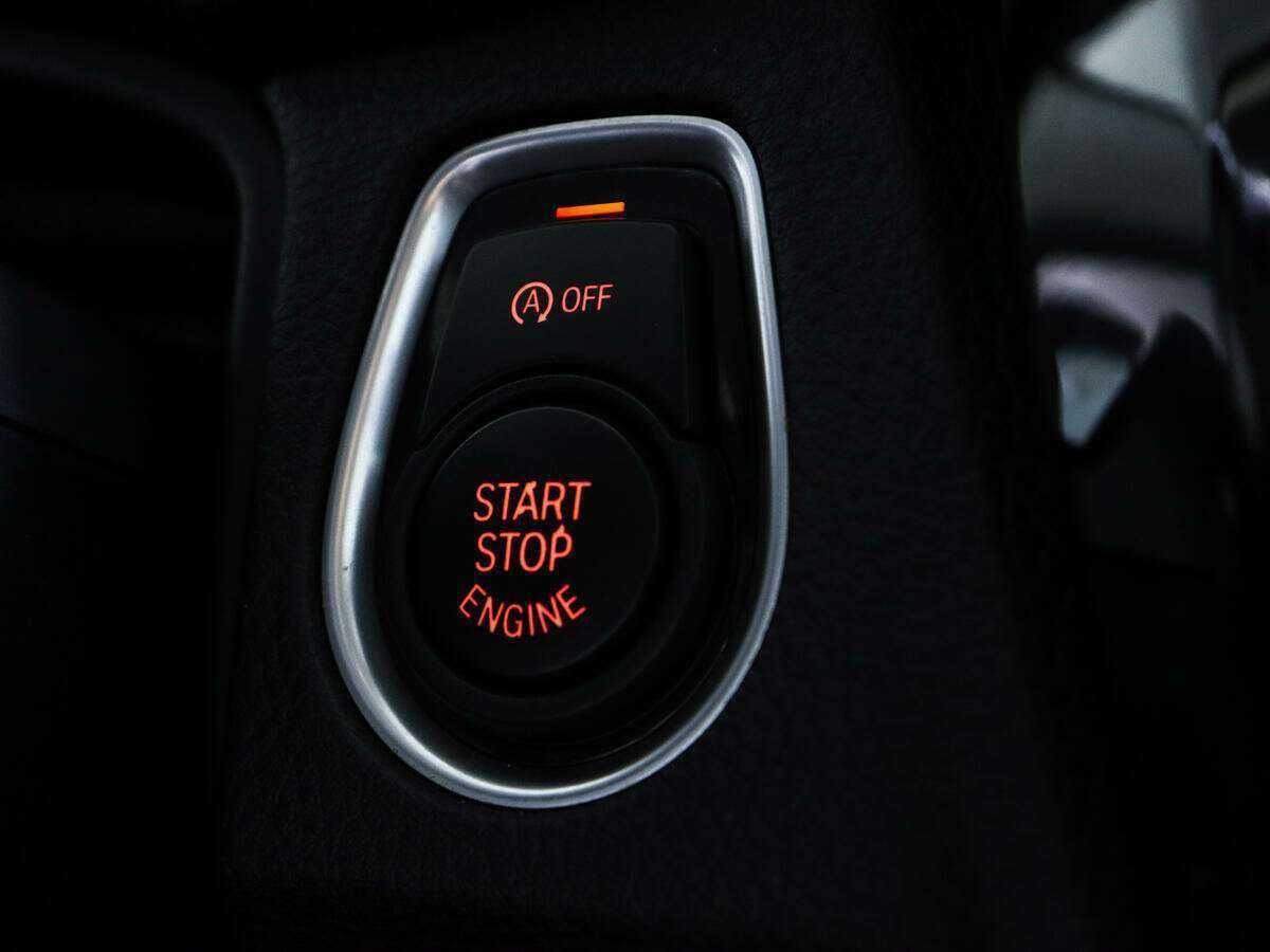 Купить BMW 3 серии 320i, 2016, 88 948 км, фото №15