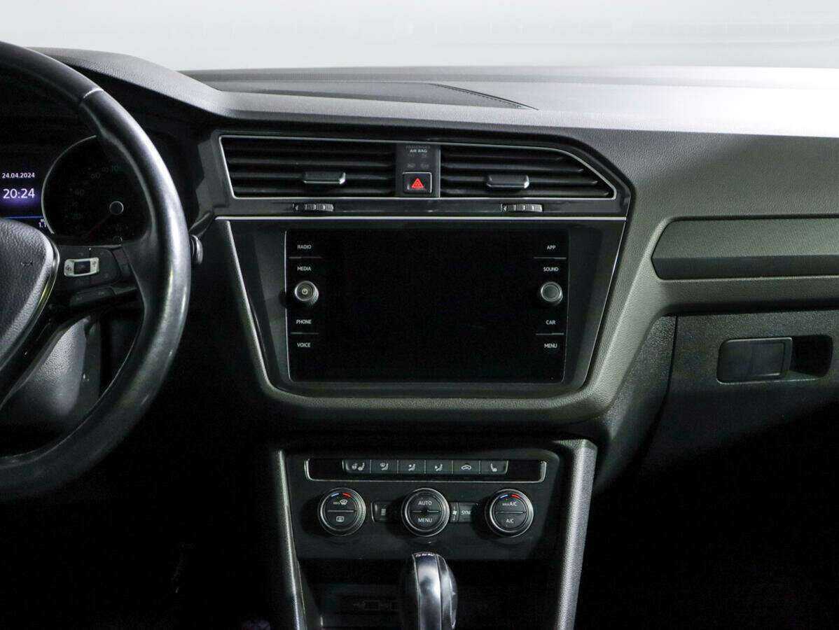 Купить Volkswagen Tiguan, 2018, 118 948 км, фото №11