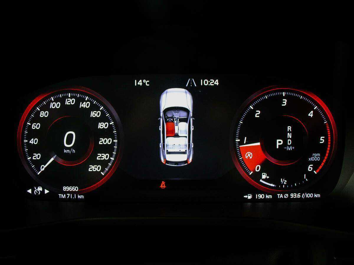 Купить Volvo XC40, 2019, 89 659 км, фото №11