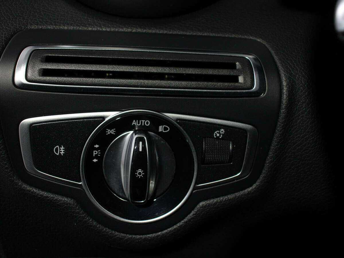 Купить Mercedes-Benz C-Класс 250, 2015, 98 000 км, фото №19