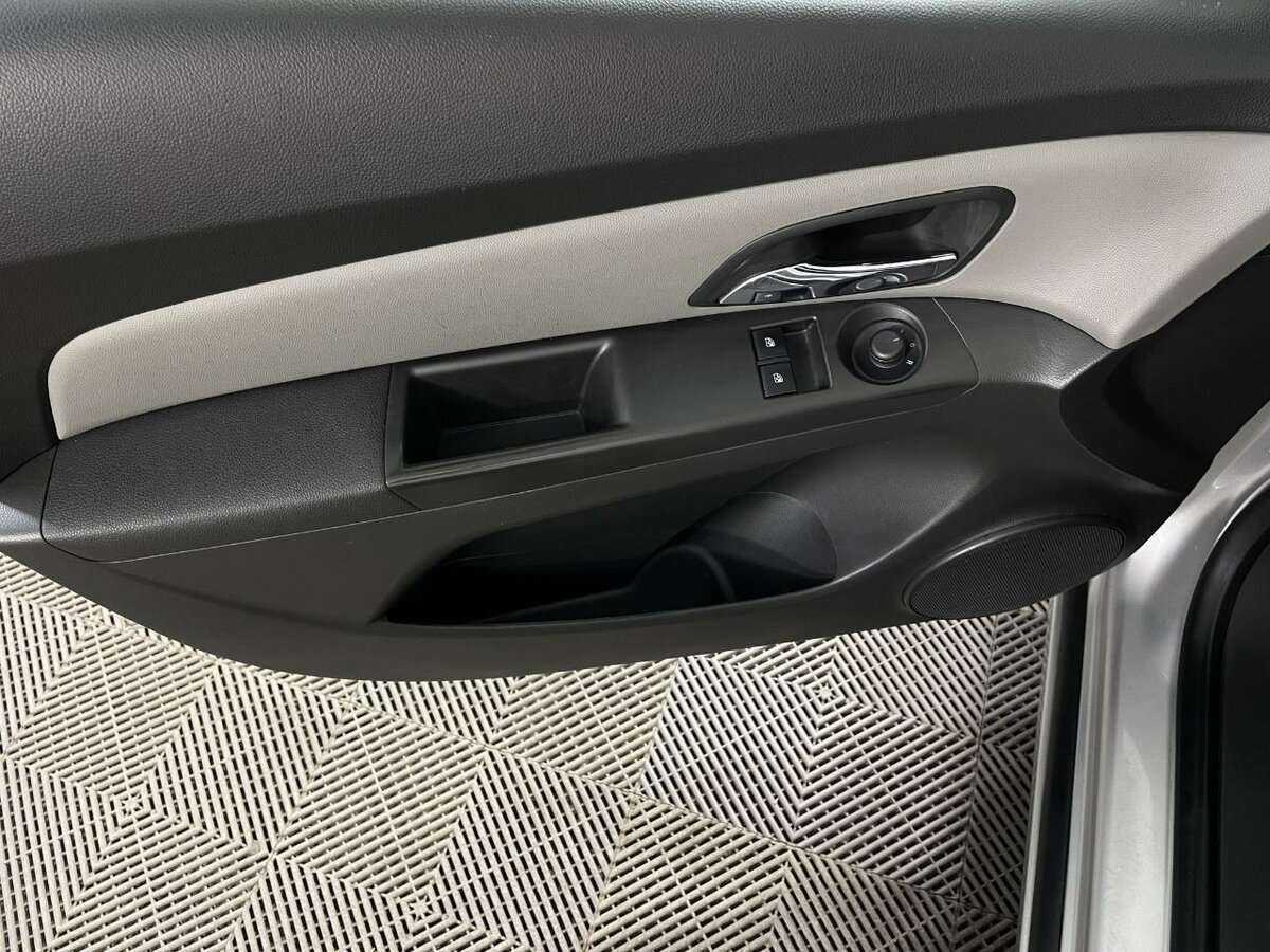 Купить Chevrolet Cruze, 2014, 155 562 км, фото №7