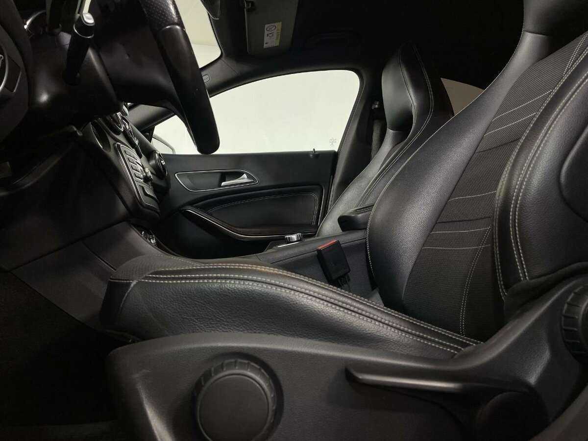 Купить Mercedes-Benz CLA 200, 2014, 187 056 км, фото №10