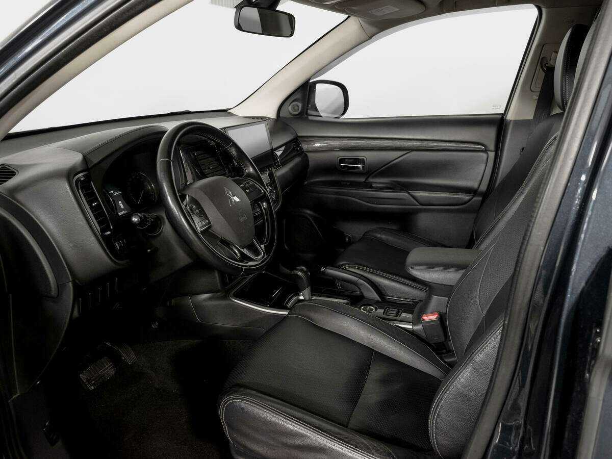 Купить Mitsubishi Outlander, 2017, 101 000 км, фото №14