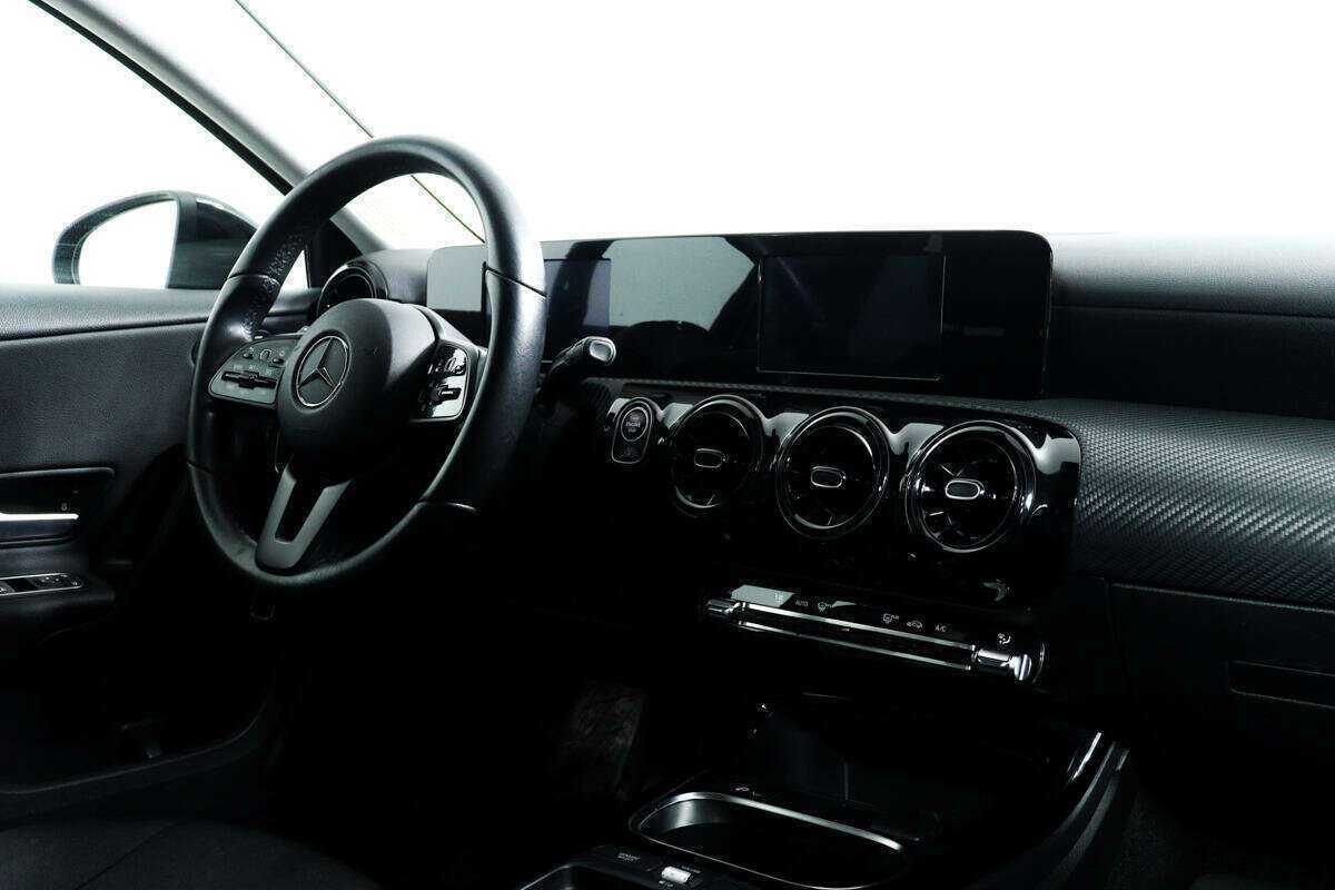 Купить Mercedes-Benz A-Класс 200, 2019, 91 100 км, фото №9