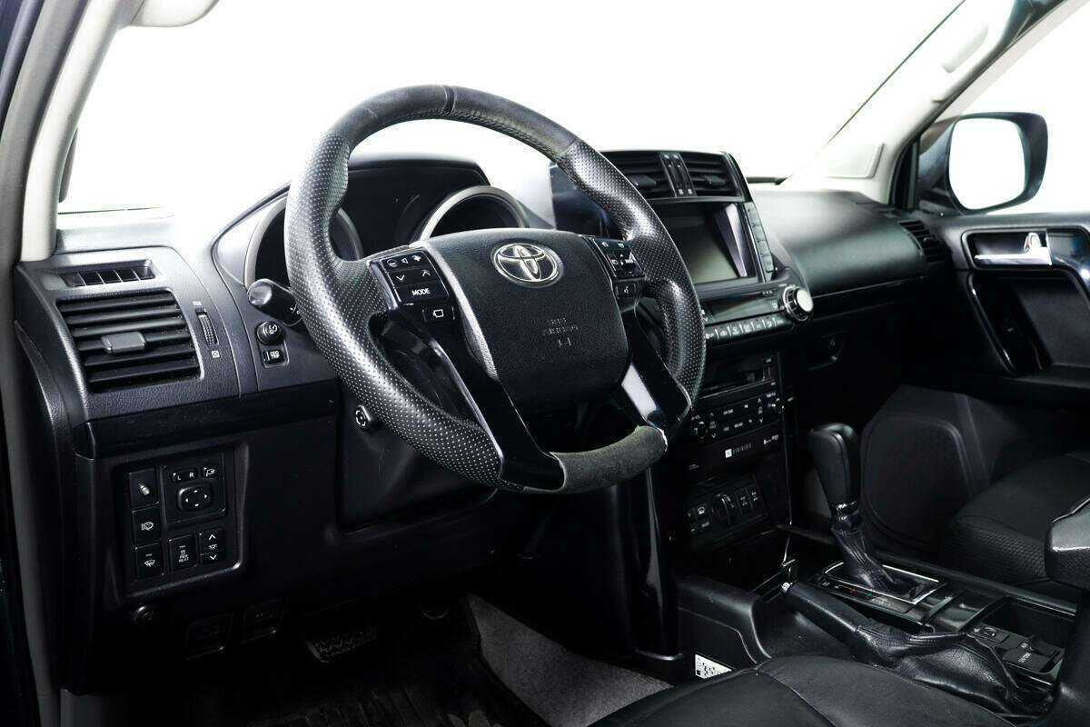 Купить Toyota Land Cruiser Prado, 2012, 227 336 км, фото №11