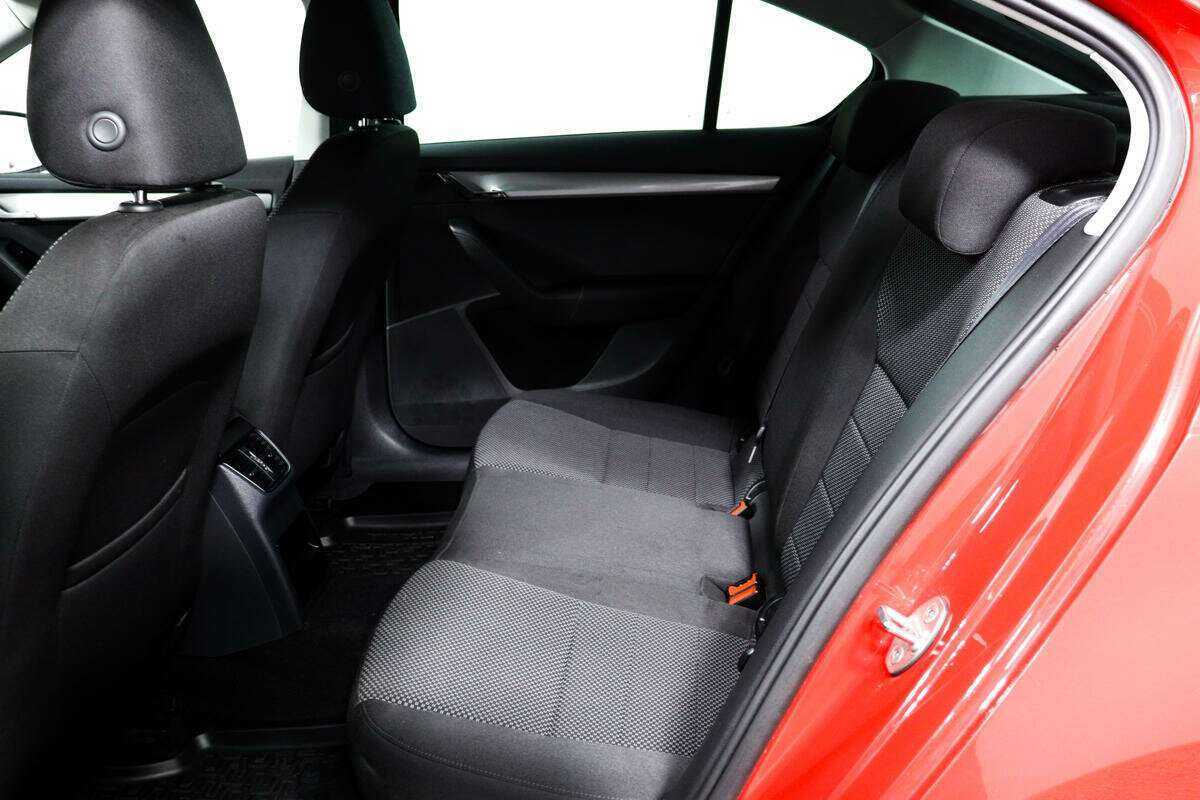 Купить Skoda Octavia, 2015, 183 092 км, фото №11