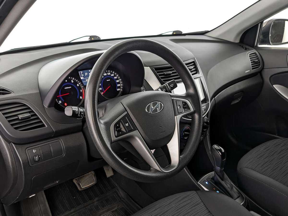 Купить Hyundai Solaris, 2016, 73 782 км, фото №10
