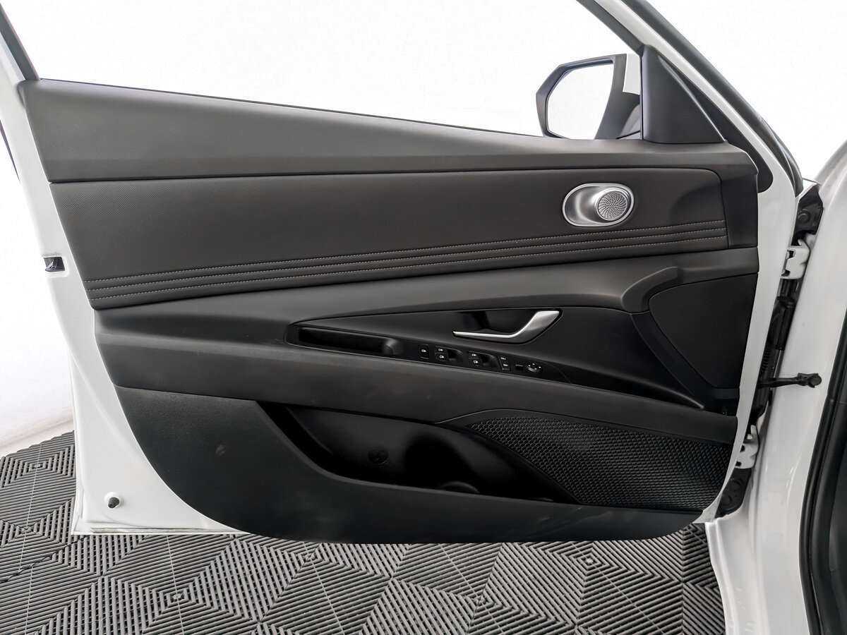 Купить Hyundai Elantra, 2022, 26 119 км, фото №19