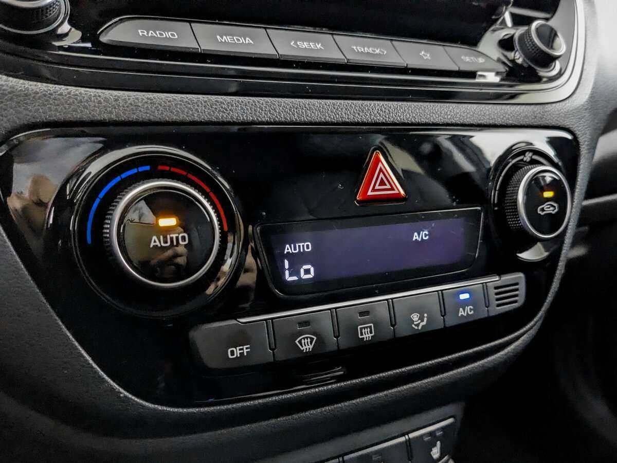 Купить Hyundai Solaris, 2021, 33 092 км, фото №21