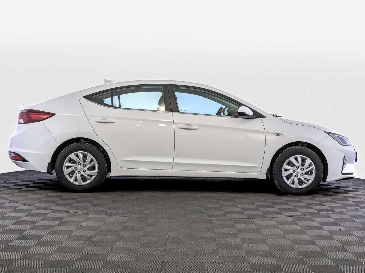 Купить Hyundai Elantra, 2020, 68 111 км, фото №4