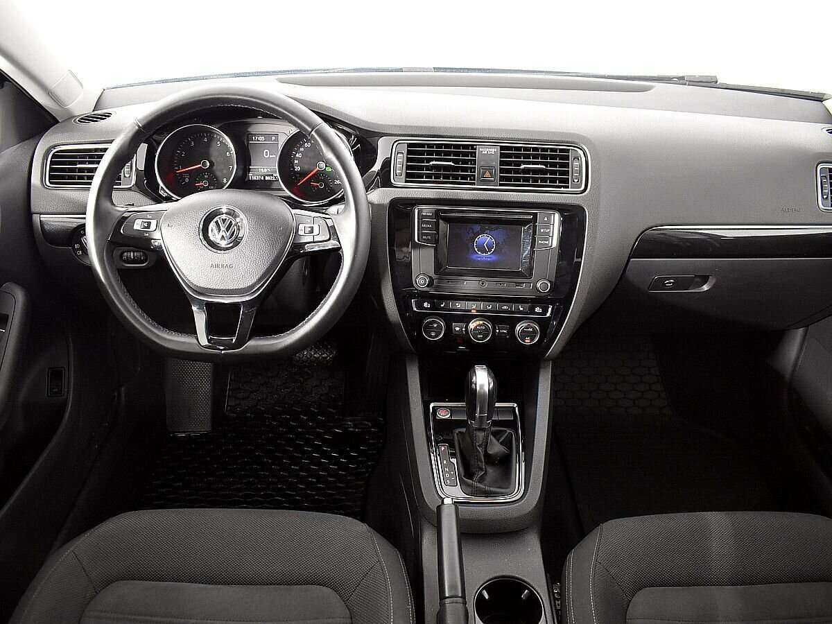 Купить Volkswagen Jetta, 2017, 116 372 км, фото №9
