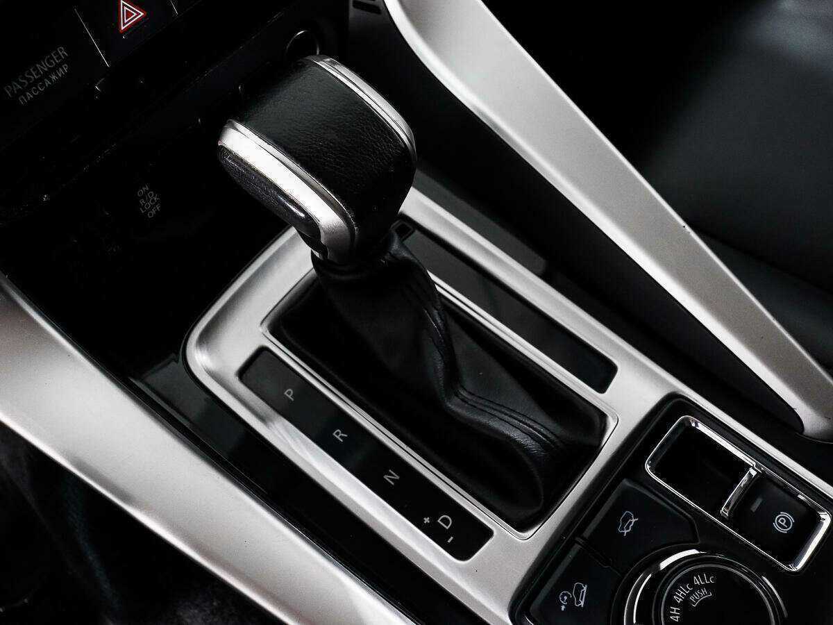 Купить Mitsubishi Pajero Sport, 2016, 201 246 км, фото №11