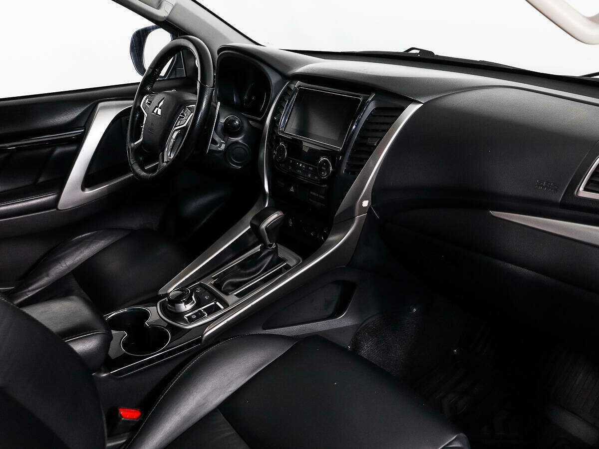 Купить Mitsubishi Pajero Sport, 2016, 201 246 км, фото №13