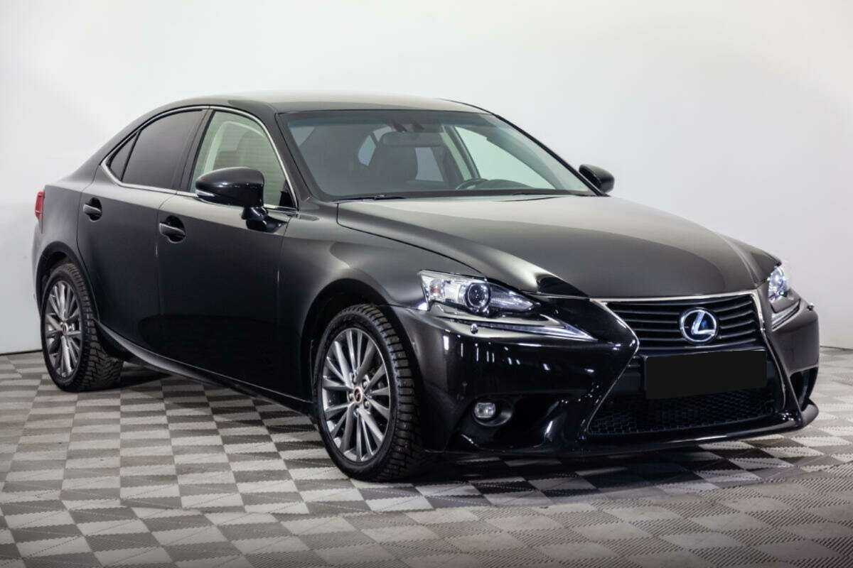 Lexus IS